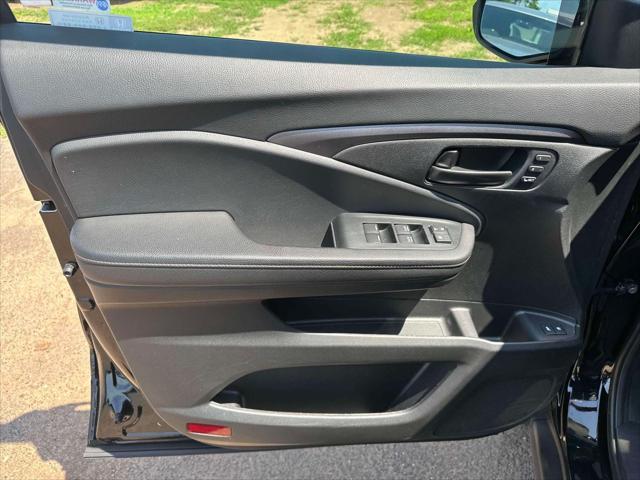 used 2022 Honda Pilot car, priced at $31,498