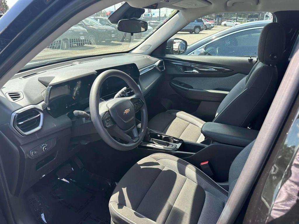 used 2024 Chevrolet TrailBlazer car, priced at $23,998