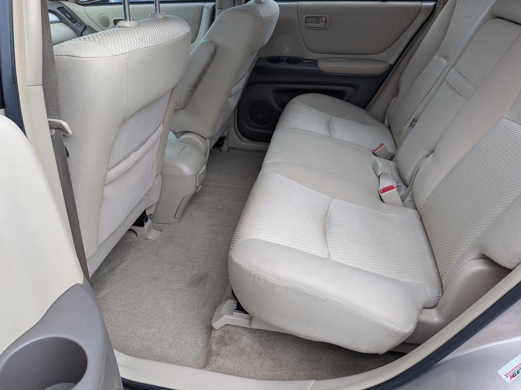 used 2006 Toyota Highlander car, priced at $7,988
