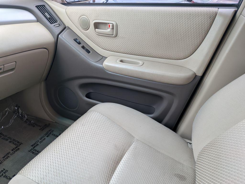 used 2006 Toyota Highlander car, priced at $7,988
