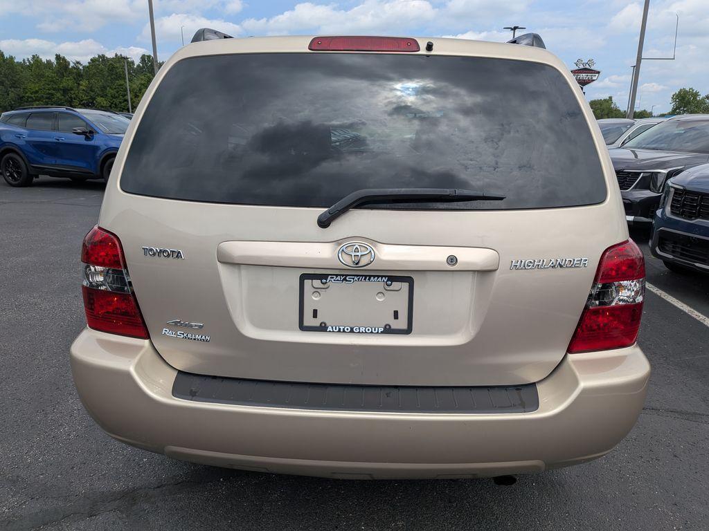 used 2006 Toyota Highlander car, priced at $7,988