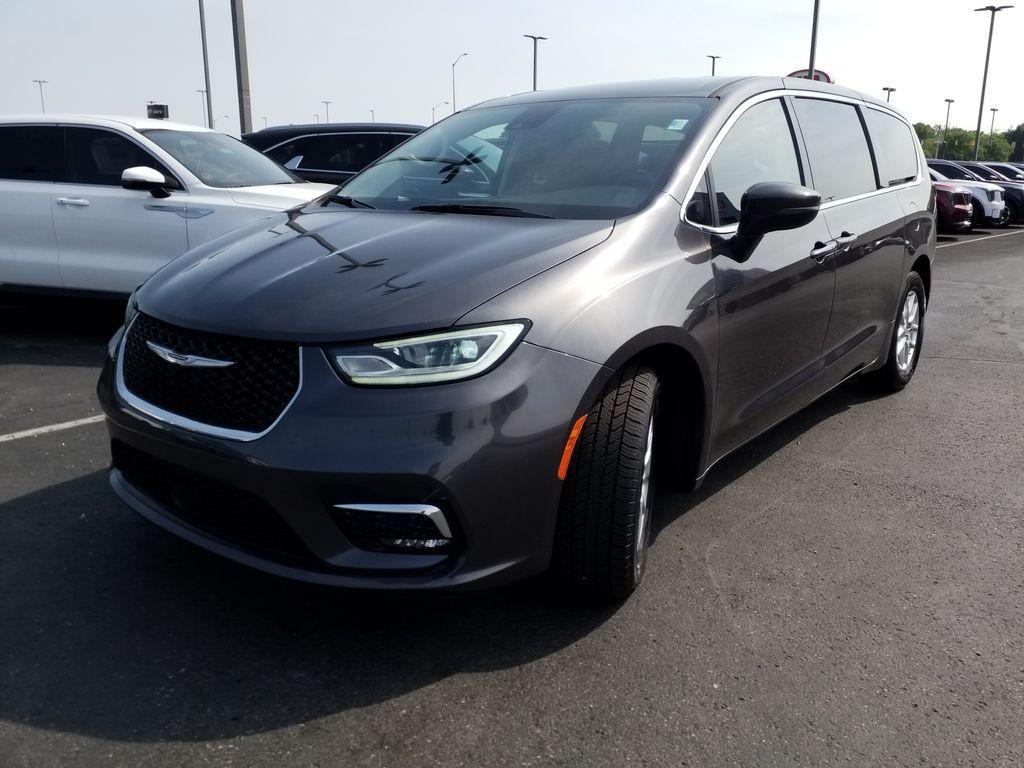 used 2023 Chrysler Pacifica car, priced at $25,226