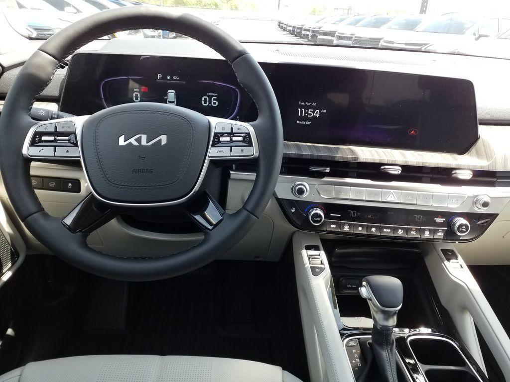 new 2025 Kia Telluride car, priced at $47,175