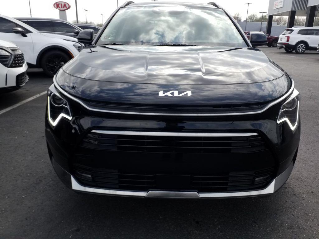 new 2025 Kia Niro car, priced at $34,205