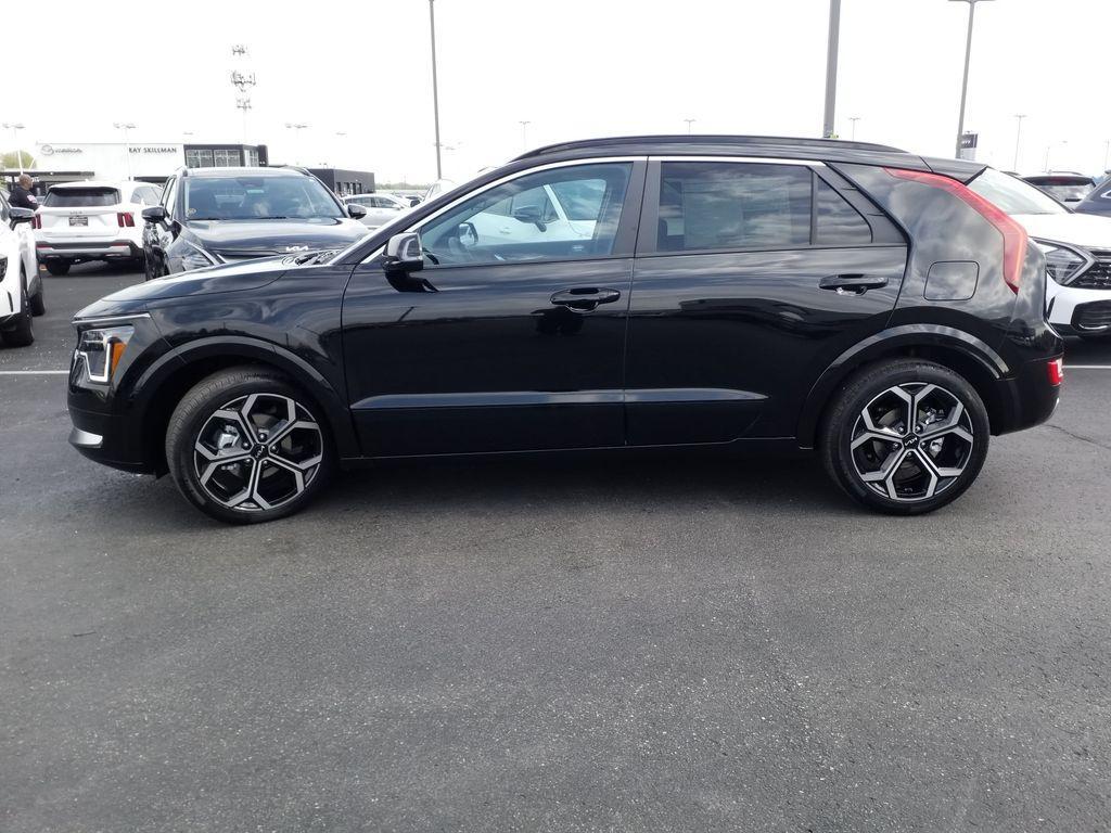 new 2025 Kia Niro car, priced at $34,205