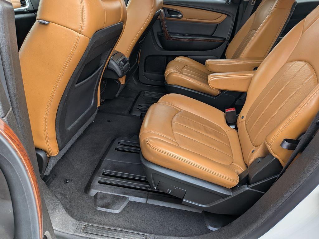 used 2014 Chevrolet Traverse car, priced at $10,988