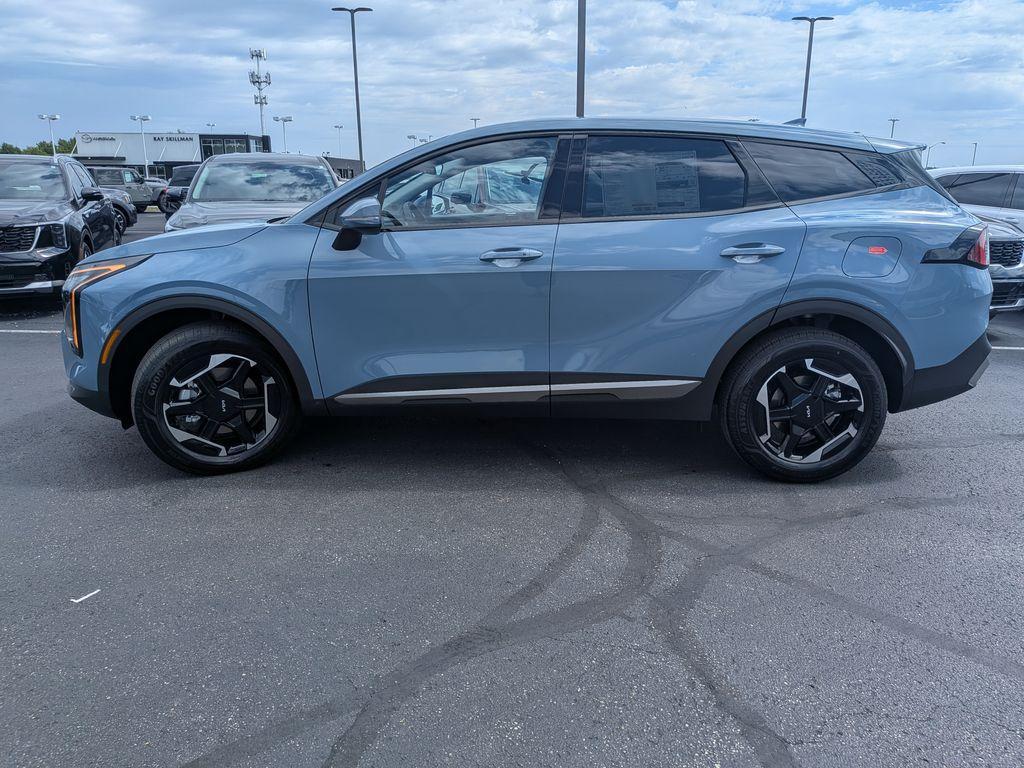 new 2026 Kia Sportage Hybrid car, priced at $33,665