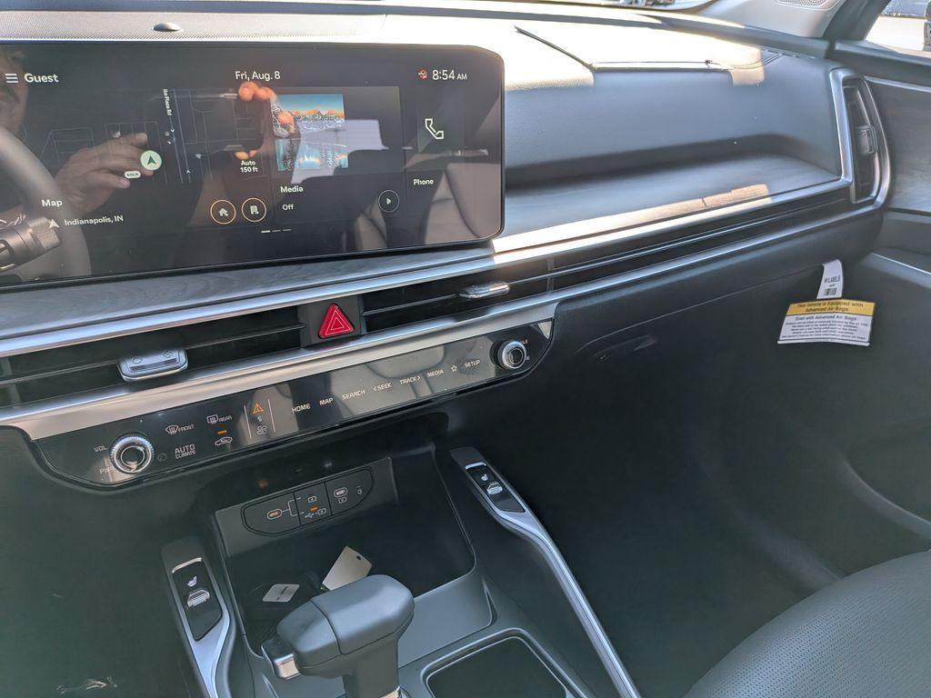 new 2025 Kia Sorento car, priced at $38,667