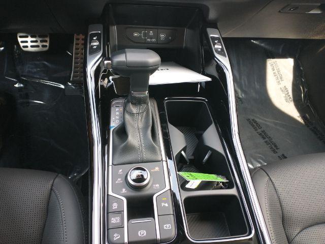 new 2025 Kia Sorento car, priced at $46,305