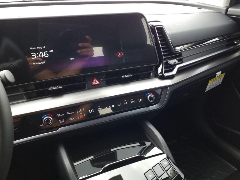 new 2025 Kia Sportage Hybrid car, priced at $34,340