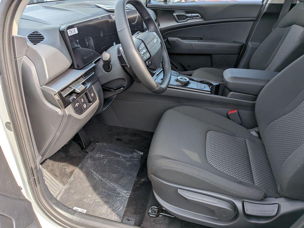 new 2026 Kia Sportage Hybrid car, priced at $31,680