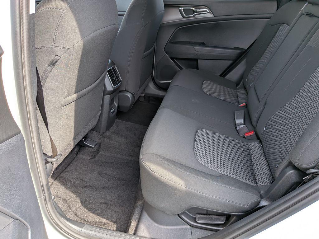 new 2026 Kia Sportage Hybrid car, priced at $31,680