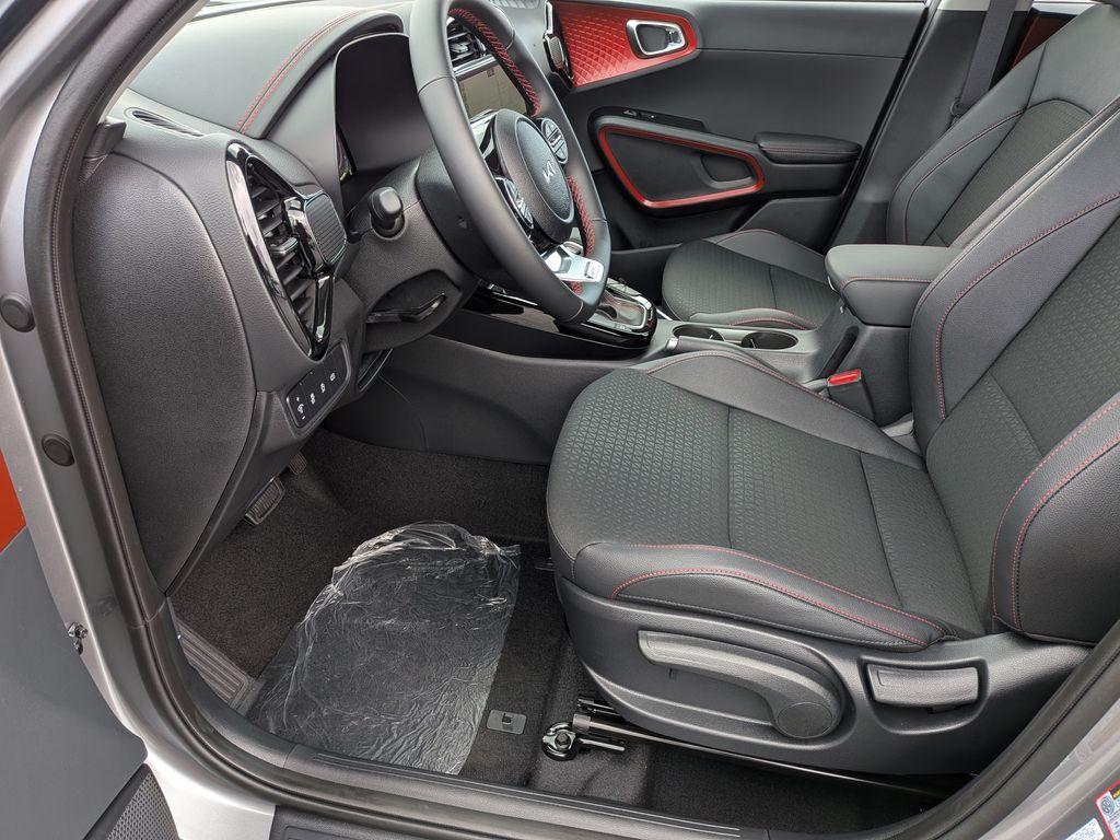 new 2025 Kia Soul car, priced at $25,295