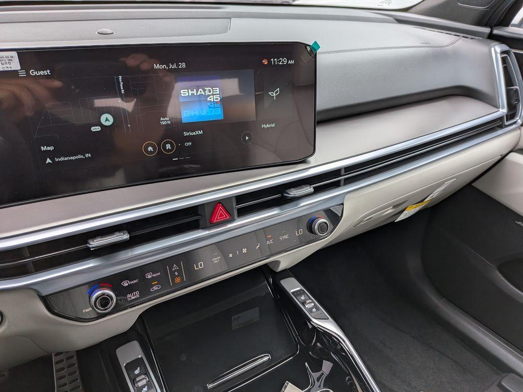 new 2025 Kia Sorento Hybrid car, priced at $44,112