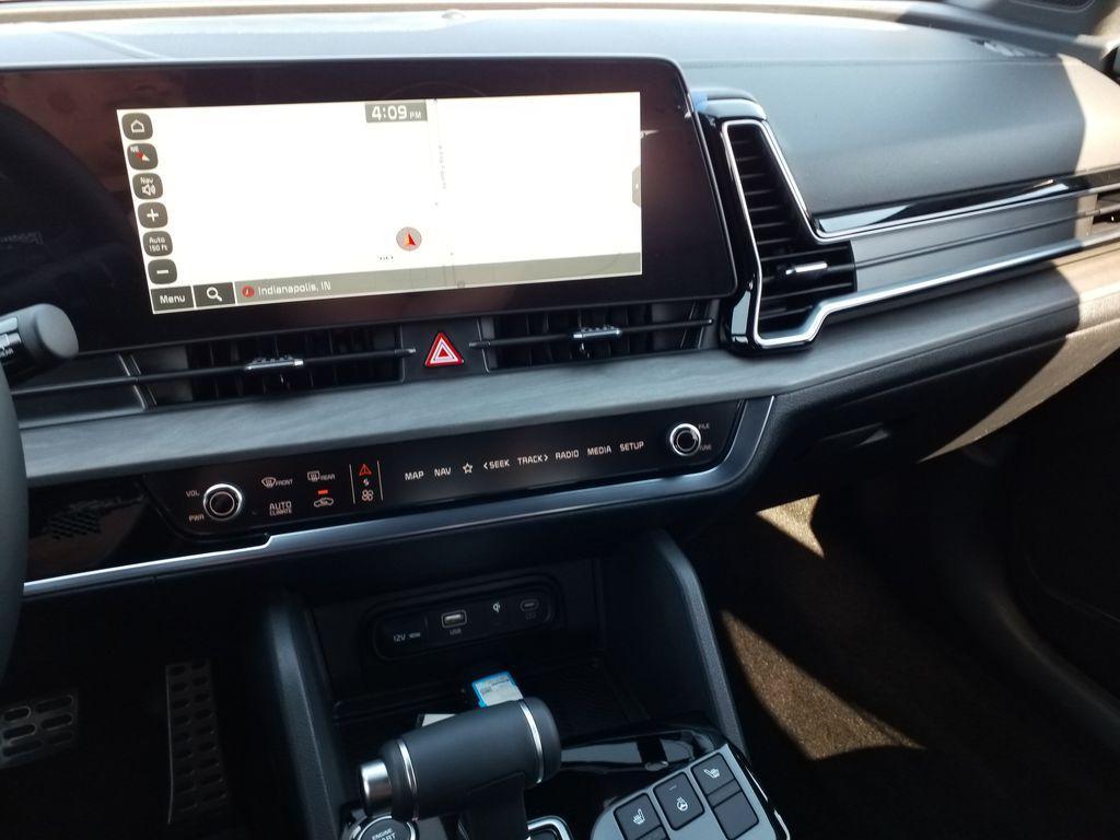 new 2025 Kia Sportage car, priced at $38,780