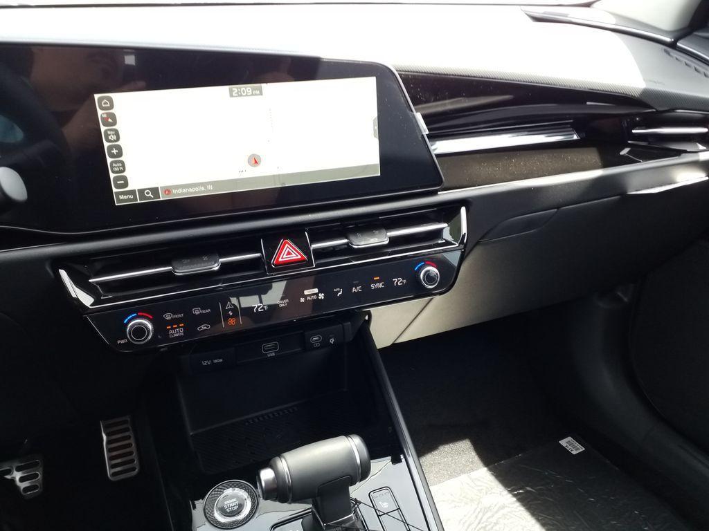 new 2025 Kia Niro car, priced at $33,715
