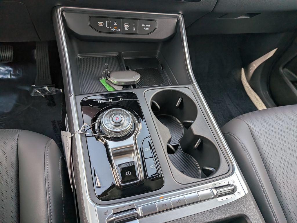 new 2026 Kia Carnival Hybrid car, priced at $51,315