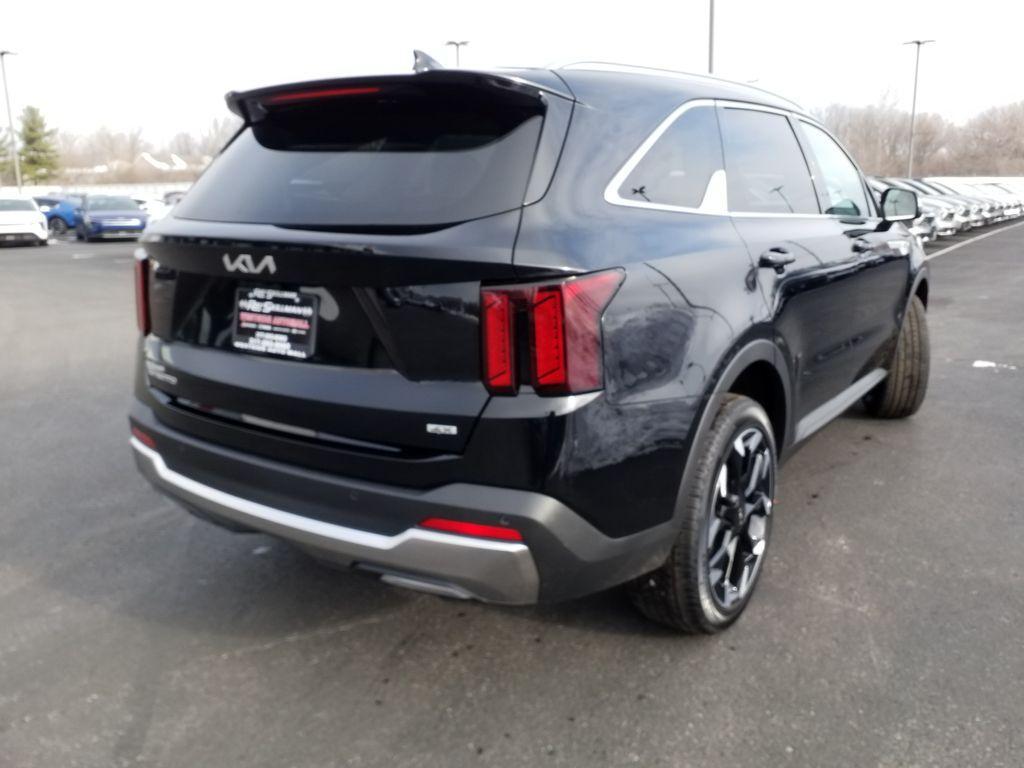new 2025 Kia Sorento car, priced at $40,008