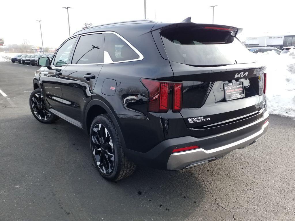 new 2025 Kia Sorento car, priced at $40,008