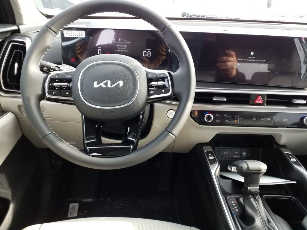 new 2025 Kia Sorento car, priced at $40,008