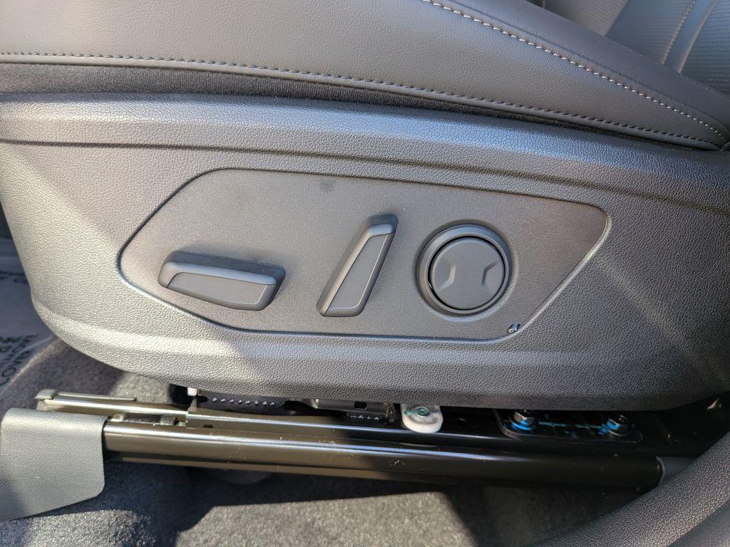 new 2026 Kia Sorento car, priced at $37,095