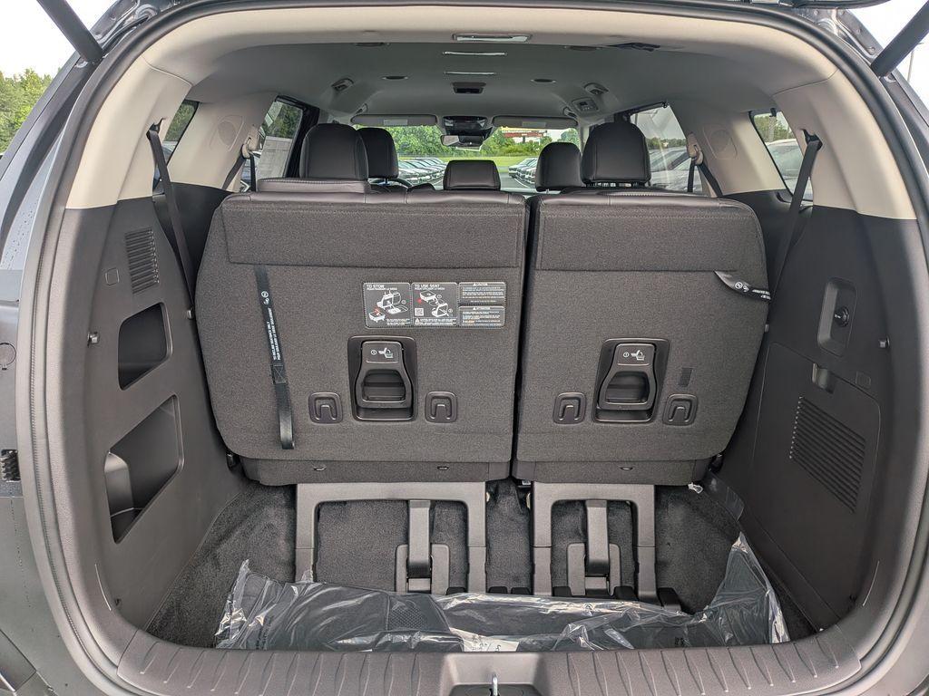 new 2026 Kia Carnival Hybrid car, priced at $44,390