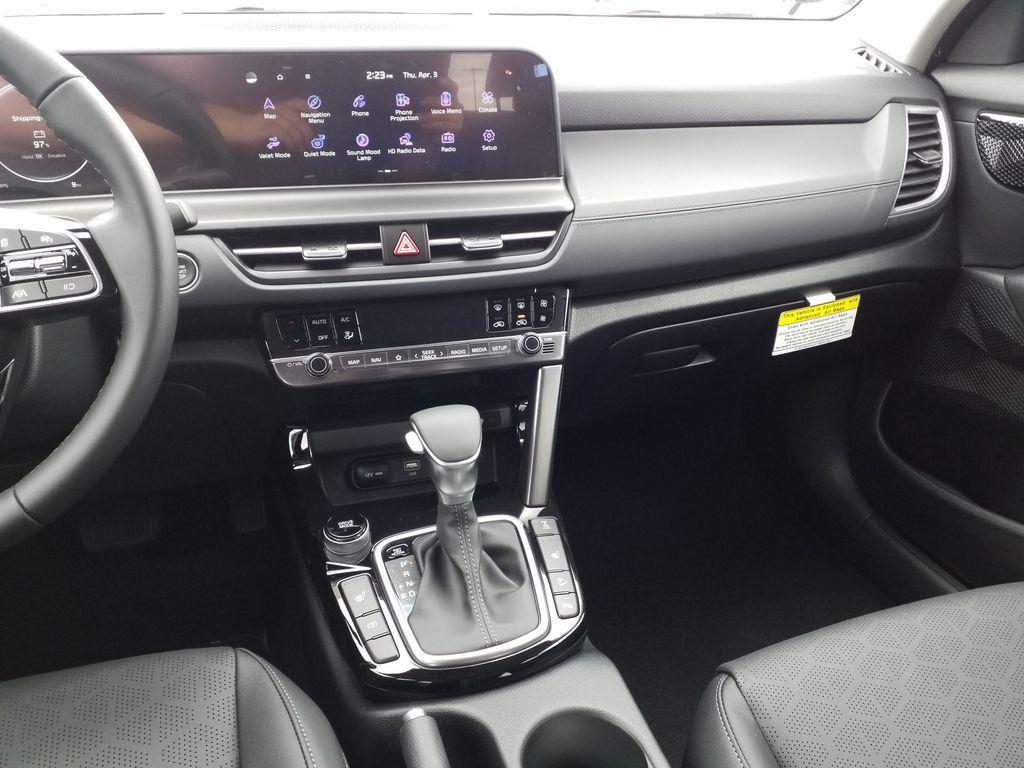 new 2025 Kia Seltos car, priced at $31,750