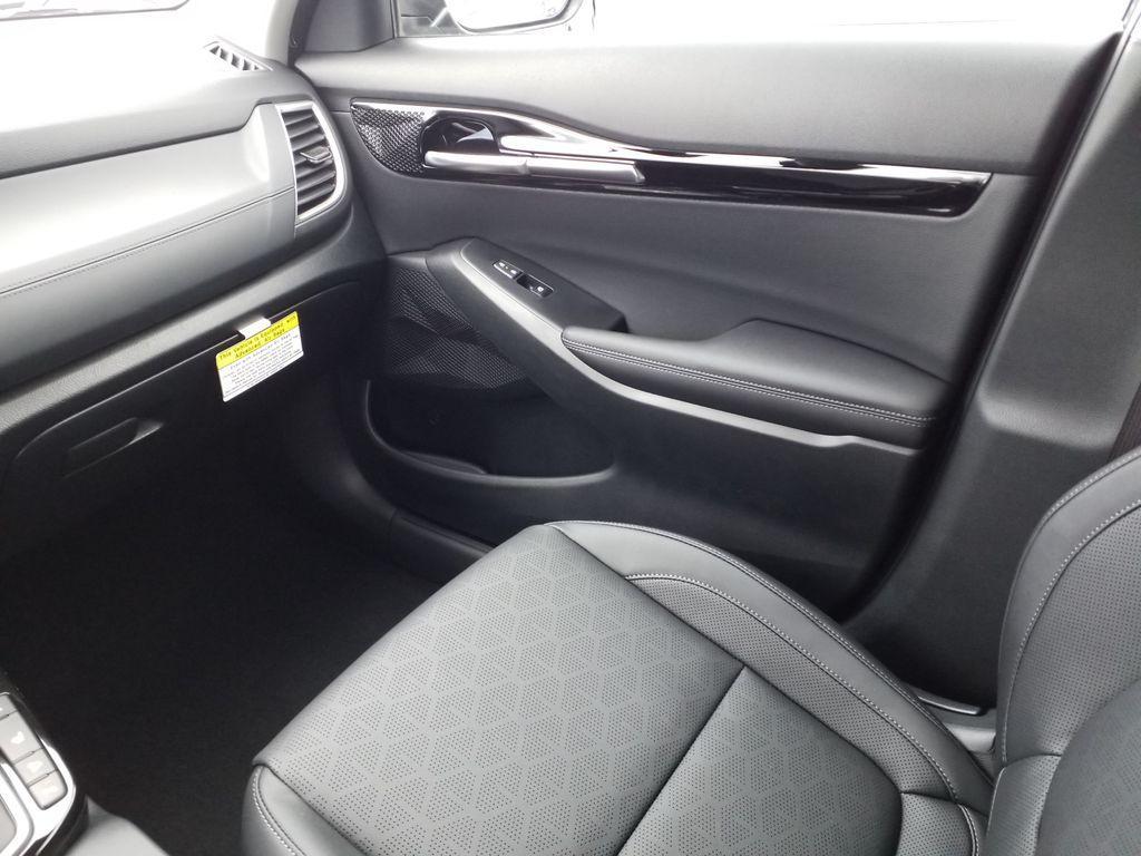 new 2025 Kia Seltos car, priced at $31,750