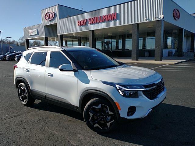 new 2025 Kia Seltos car, priced at $30,860