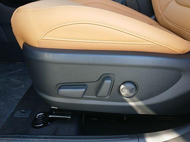 new 2025 Kia Seltos car, priced at $30,860