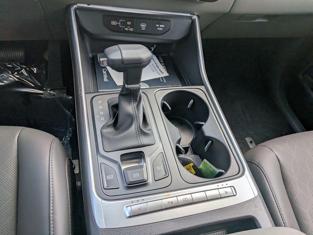 new 2026 Kia Carnival car, priced at $39,002