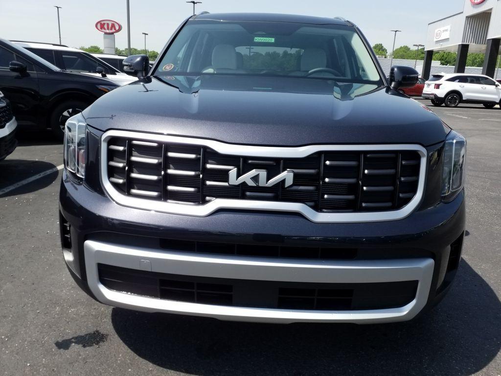 new 2025 Kia Telluride car, priced at $42,805