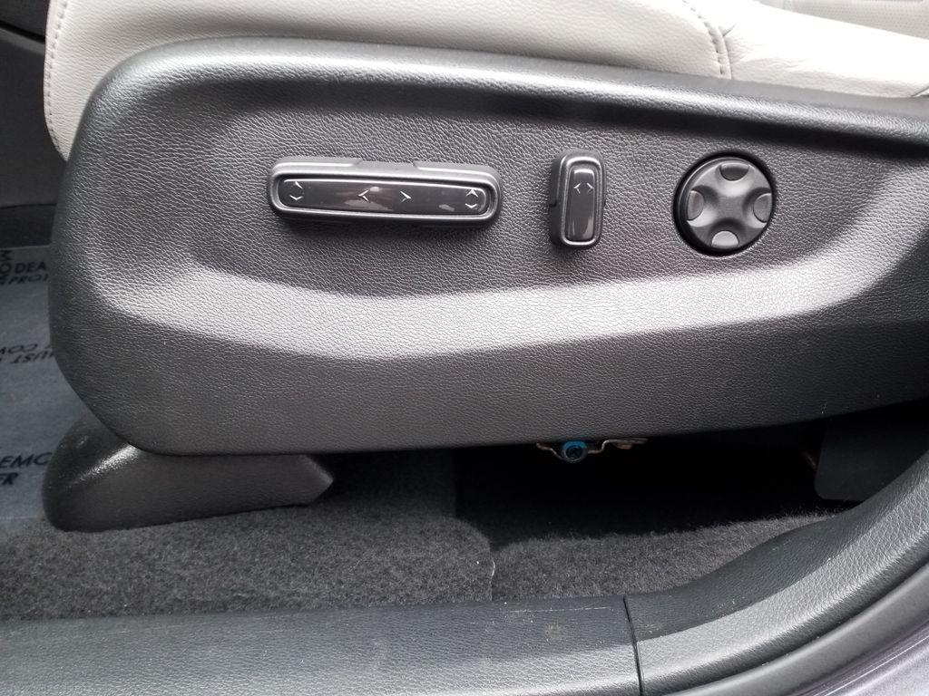 used 2022 Honda CR-V car, priced at $30,488
