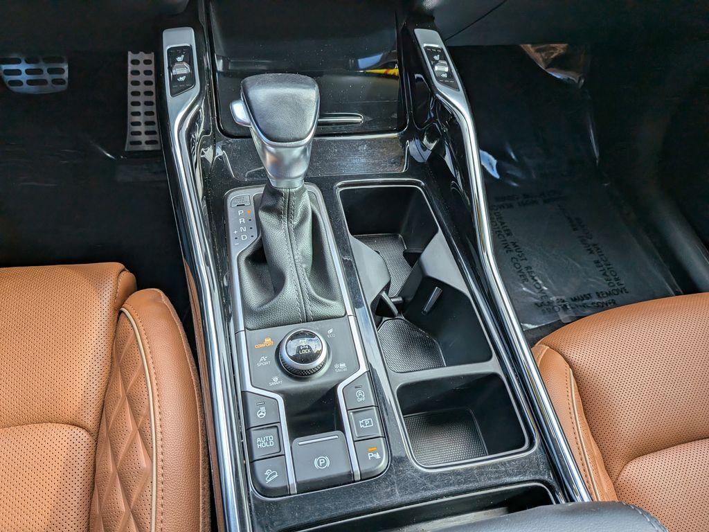 used 2023 Kia Sorento car, priced at $35,488