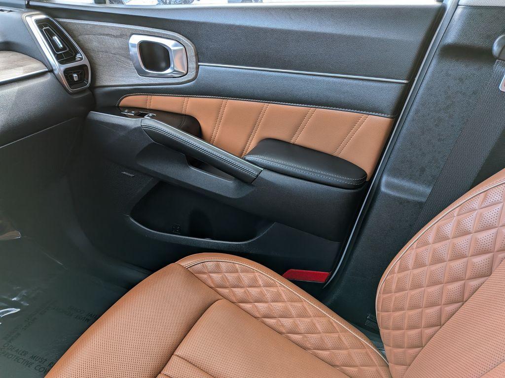 used 2023 Kia Sorento car, priced at $35,488