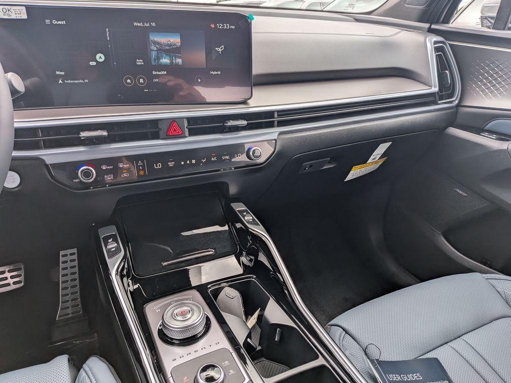 new 2025 Kia Sorento Hybrid car, priced at $44,385