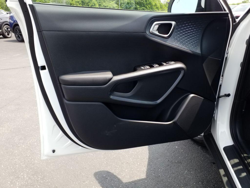 new 2025 Kia Soul car, priced at $26,230