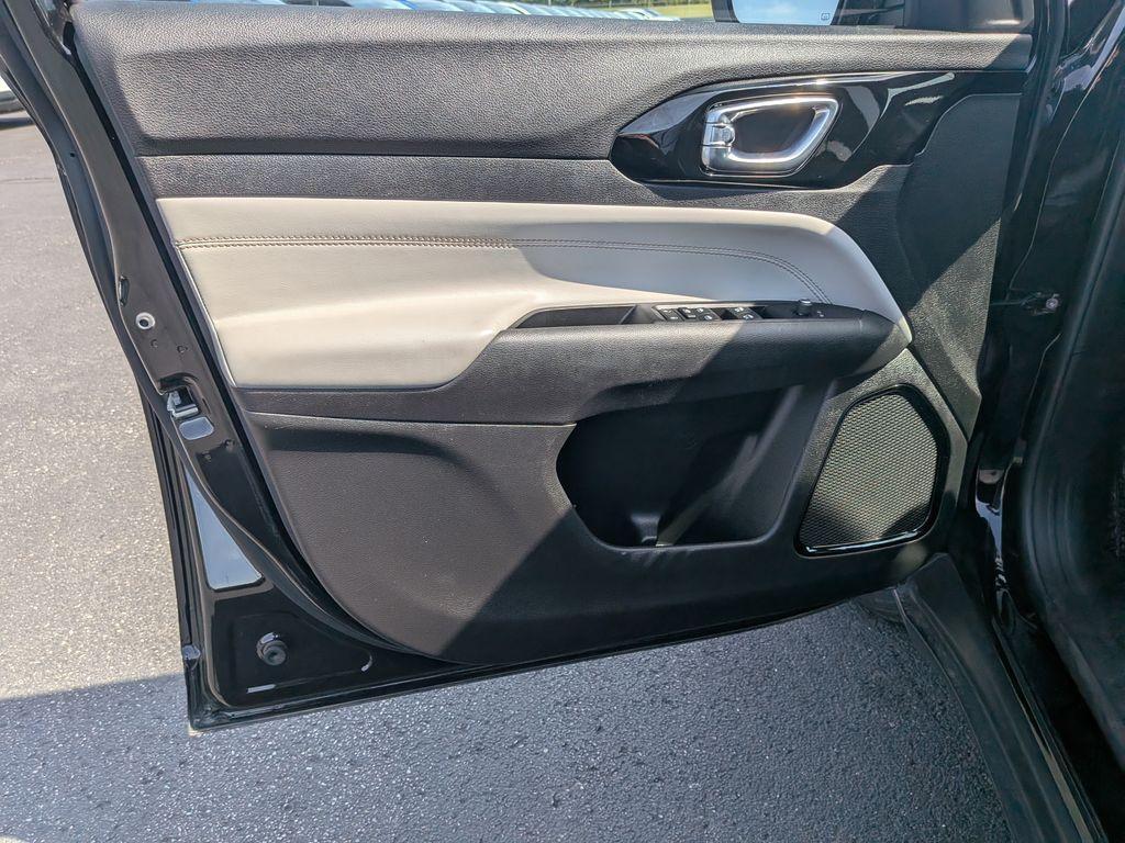 used 2022 Jeep Compass car, priced at $24,490