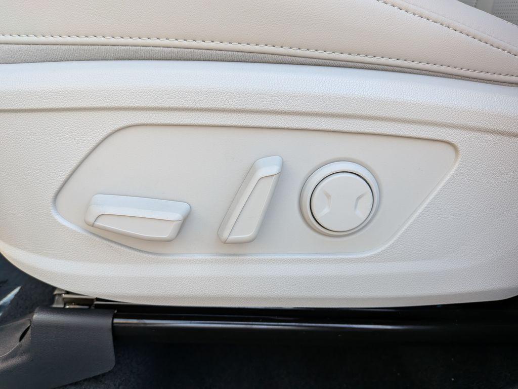 new 2026 Kia Sorento car, priced at $38,495