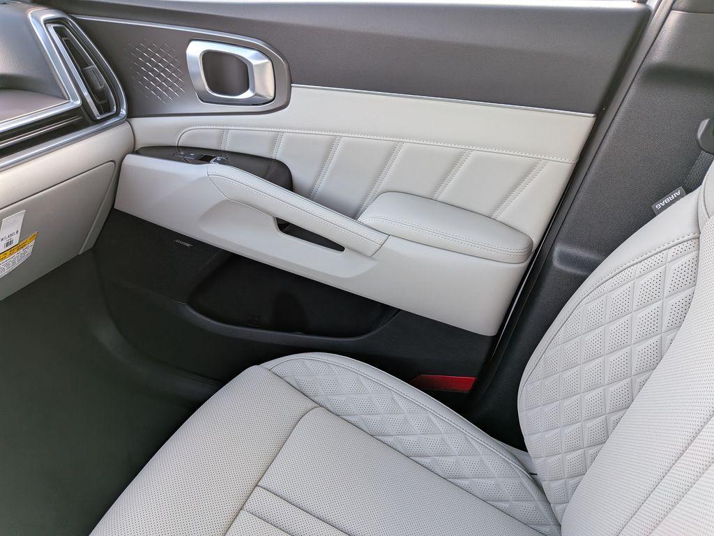 new 2026 Kia Sorento Hybrid car, priced at $46,895