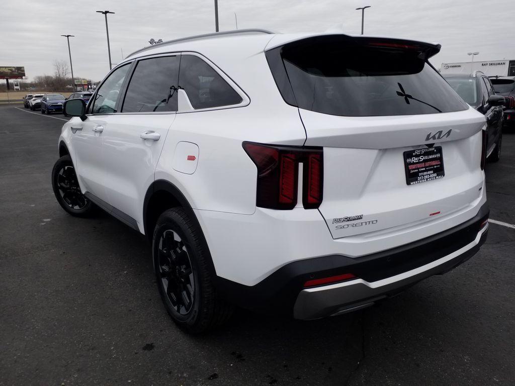 new 2025 Kia Sorento car, priced at $38,800