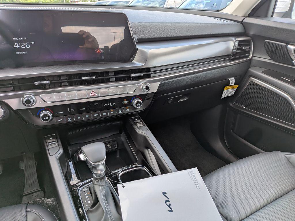 new 2025 Kia Telluride car, priced at $39,798