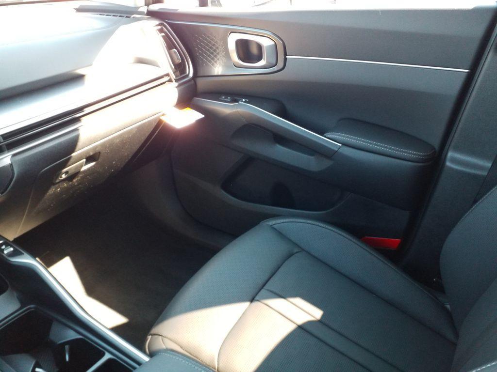 new 2025 Kia Sorento car, priced at $39,821