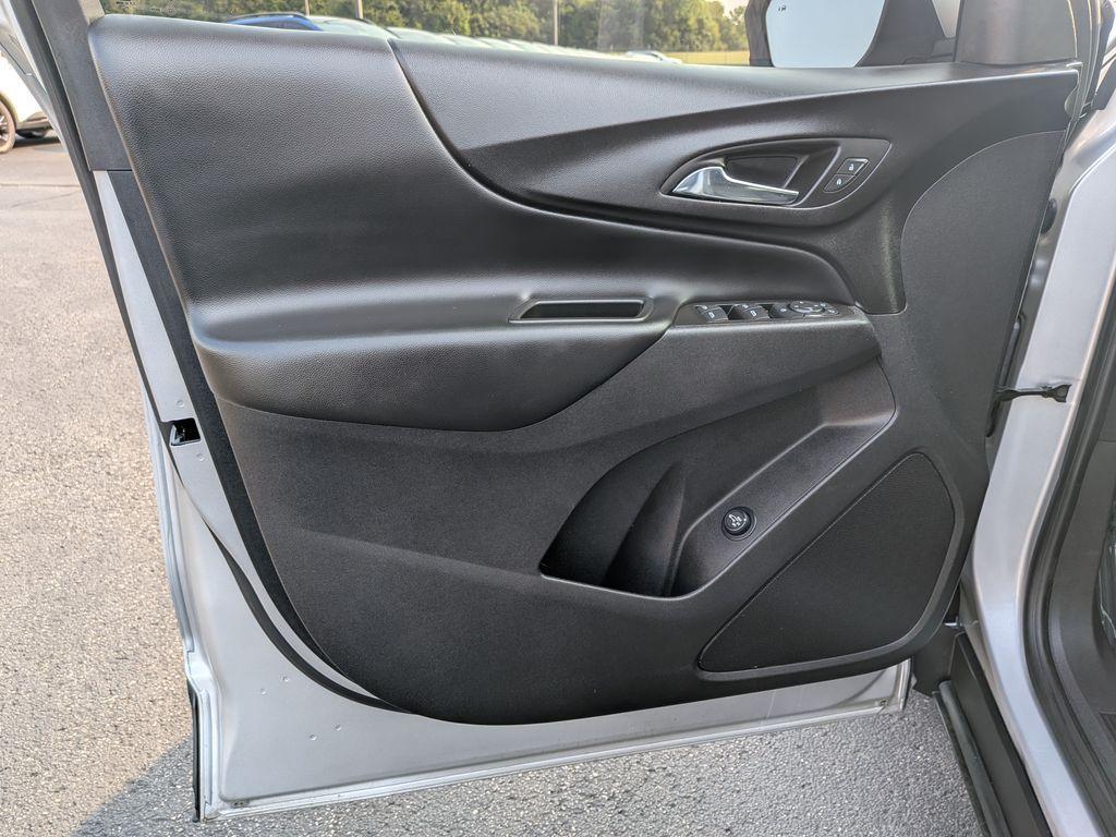 used 2022 Chevrolet Equinox car, priced at $20,488