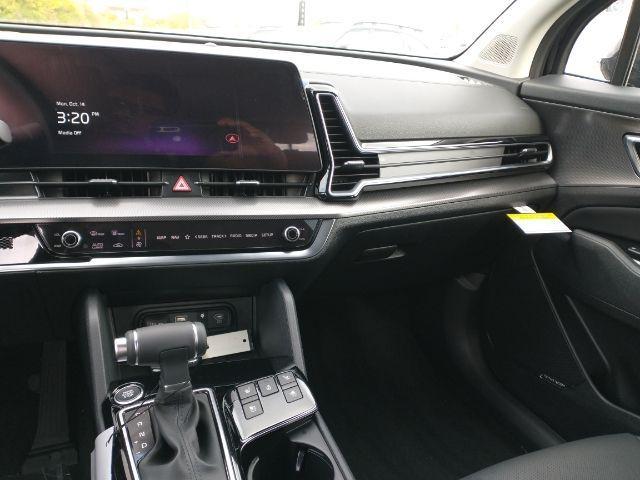 new 2025 Kia Sportage car, priced at $38,140