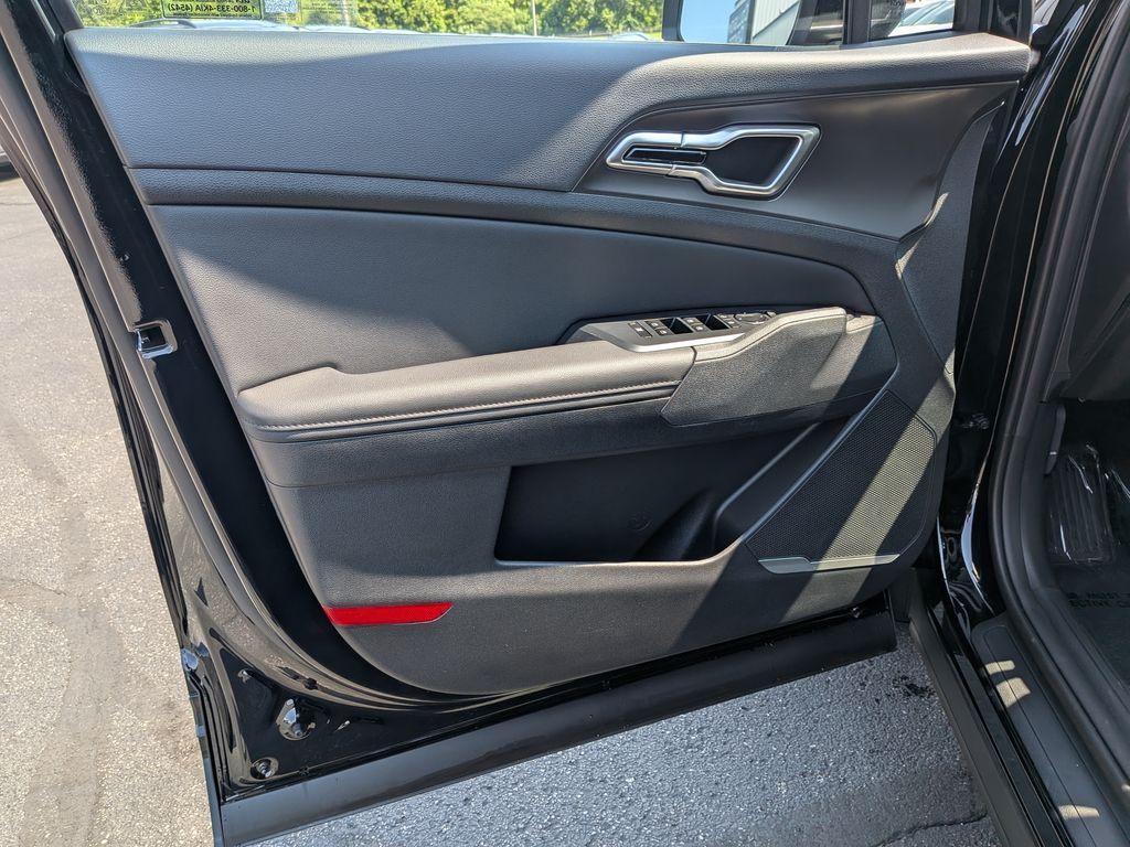 new 2026 Kia Sportage car, priced at $31,335