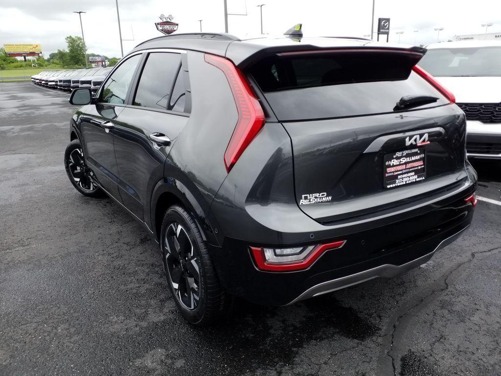 new 2025 Kia Niro EV car, priced at $38,541