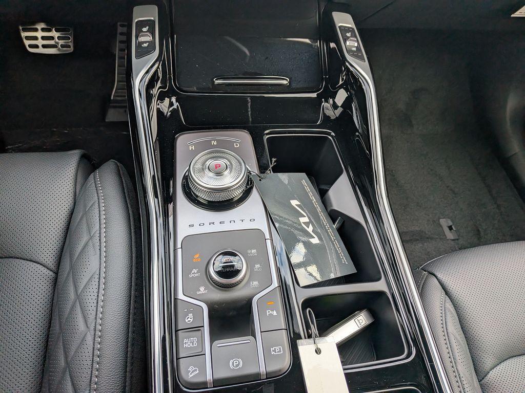 new 2026 Kia Sorento Hybrid car, priced at $46,560