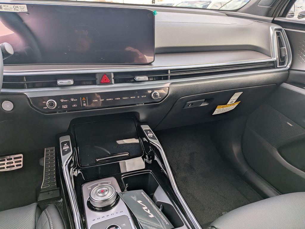 new 2026 Kia Sorento Hybrid car, priced at $46,560
