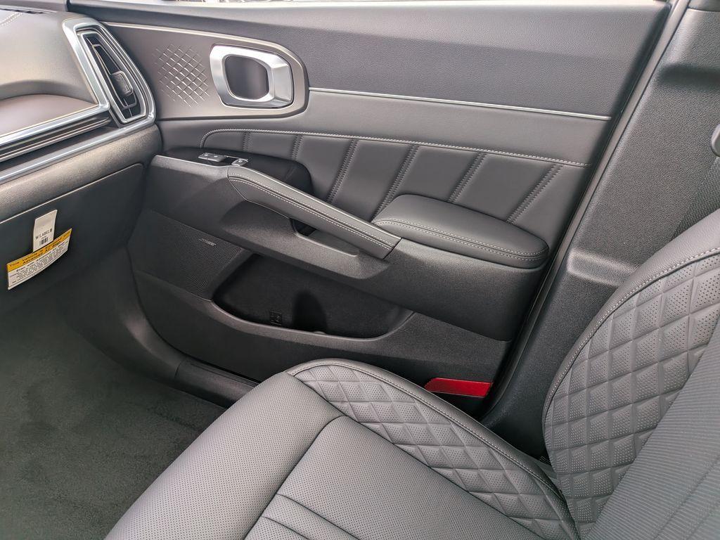 new 2026 Kia Sorento Hybrid car, priced at $46,560